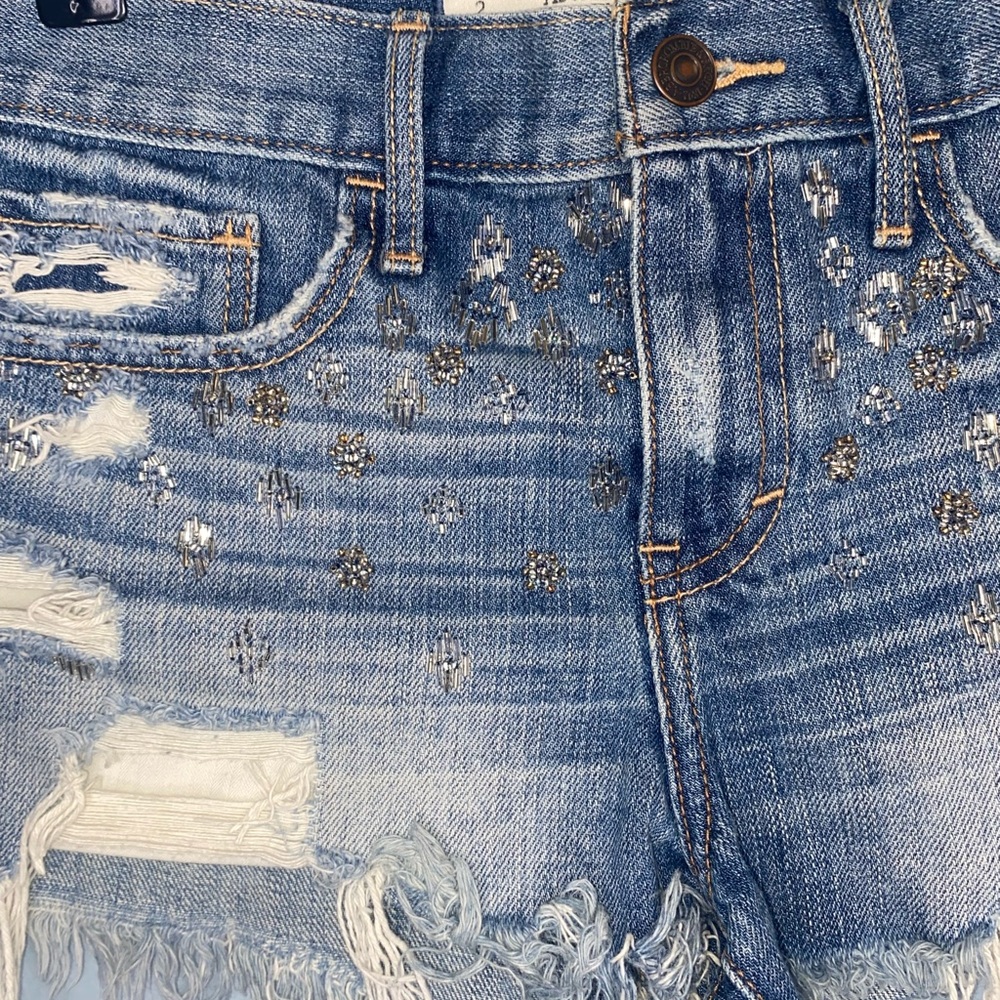 Abercrombie Fitch Size 2 Beaded Front Distressed Denim Cheeky Jean Shorts - Picture 3 of 11